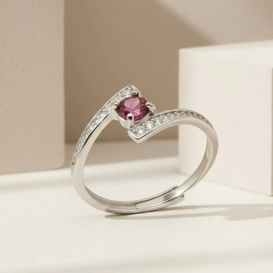 Sølvring med granat – passion og elegance i ét smykke - Ring