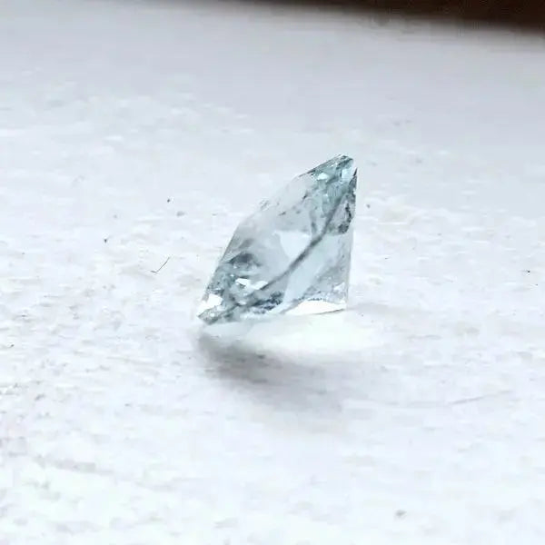 Aqua Radiance: 1,3 ct kvadratisk facetslebet aquamarine - Gemstone