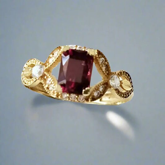 Gemstone Jewelry - Deep Red Delight: 18ct Gold Garnet Ring - Ring