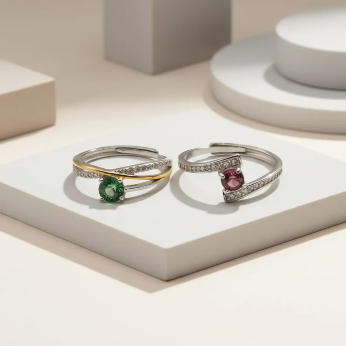 Ringesæt med Grøn Turmalin og Granat – Naturlig Skønhed og Passion i Sterling Sølv - Sæt