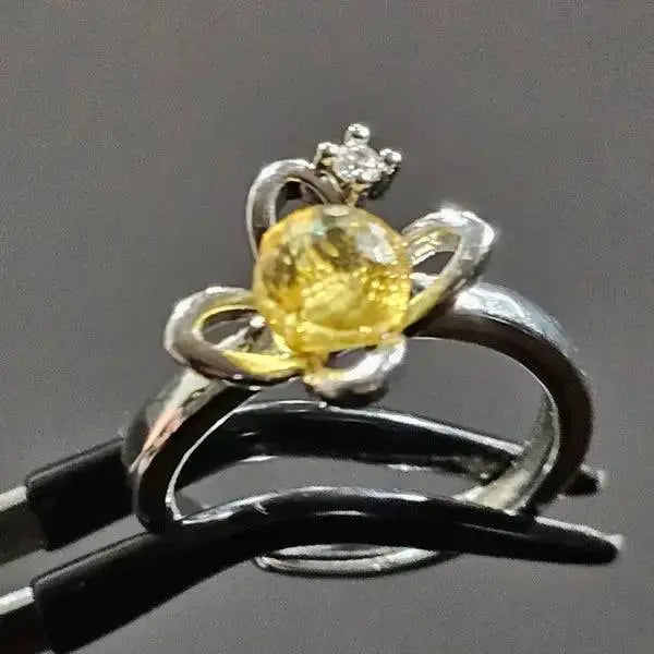 Silver plated ring with facetted yellow Amber - Ring