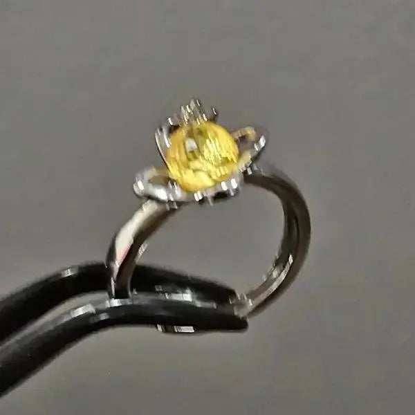 Silver plated ring with facetted yellow Amber - Ring