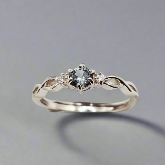 Sølvring med Spinel og Zirkoner - Ring