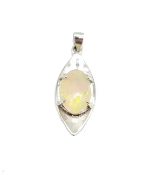 Sterling Silver pendant with 10x7mm oval velo opal - Halskæde
