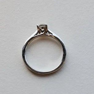 Timeless Elegance: 14ct White Gold Ring with 0.30ct Diamond - Ring