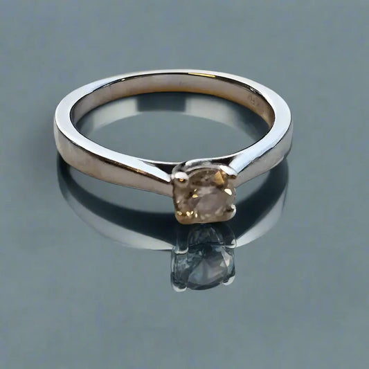 Timeless Elegance: 14ct White Gold Ring with 0.30ct Diamond - Ring