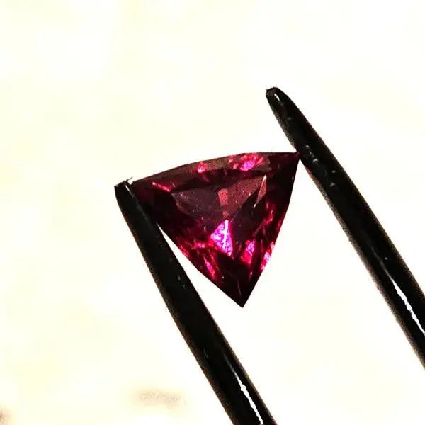 Triangular Elegance: Rhodolite Garnet - Gemstone